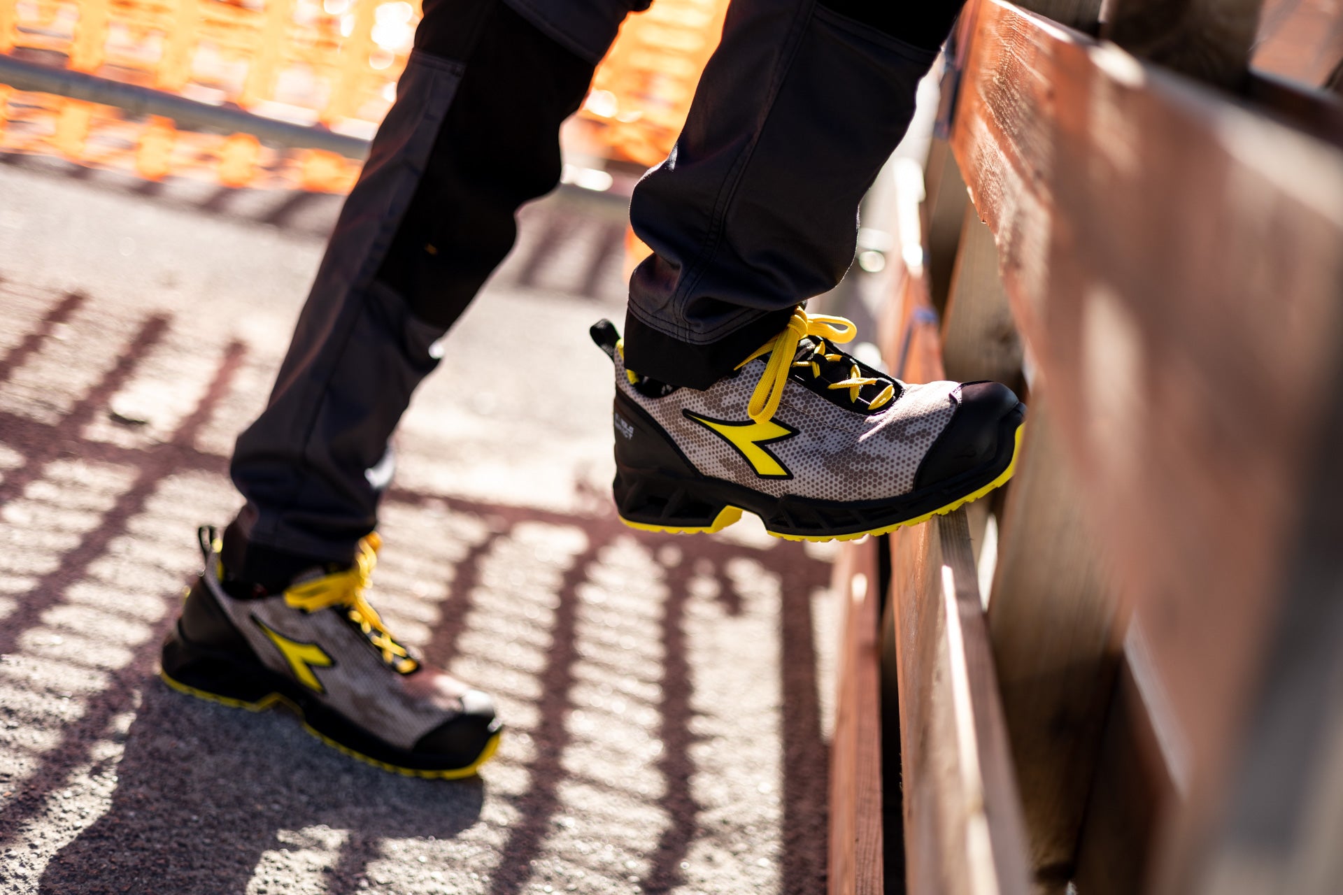 Chaussures De Sécurité Cofra - Bleu Et Jaune - Taille 40 - Neuves - Italie