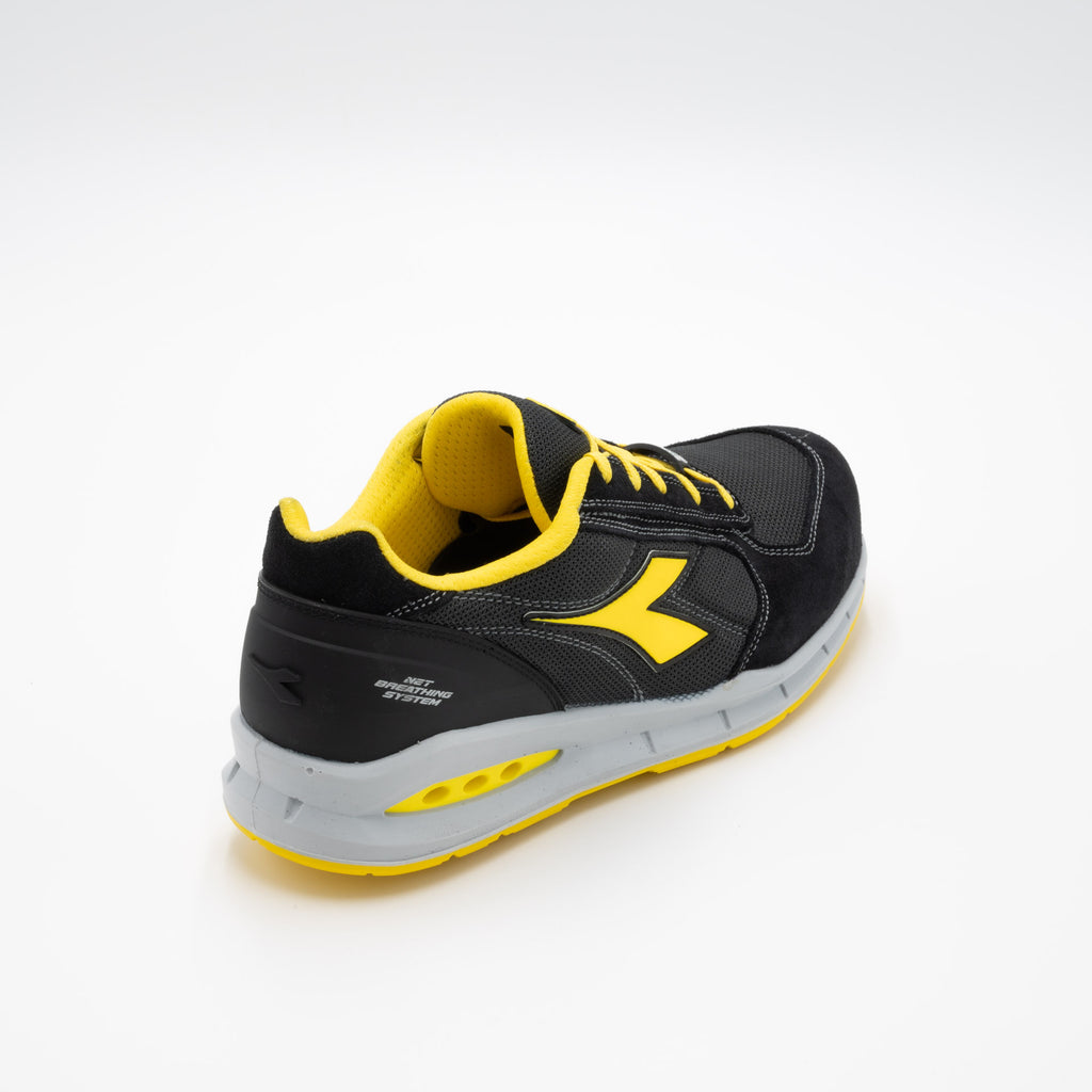 SCARPE ANTINFORTUNISTICHE DIADORA UTILITY RUN NET AIRBOX LOW S1PS FO SR